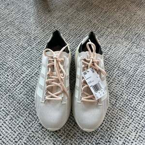 adidas Ii0048-K Adidas Avryn_X Women's Sneakers Cream-